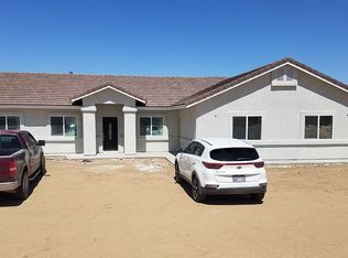 7180 Solano Rd, Phelan, CA 92371