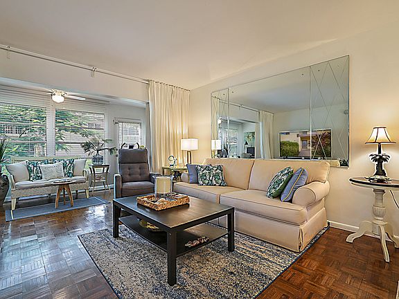 4th image of 441 NW 76th Avenue #101