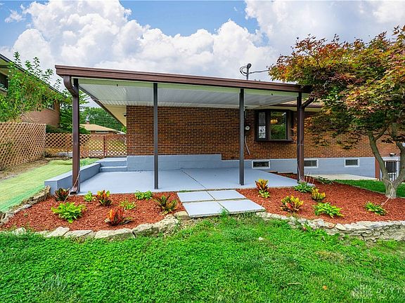 3rd image of 624 Upland Dr