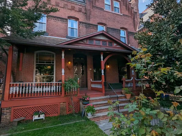 430 S 42nd St, Philadelphia, PA 19104
