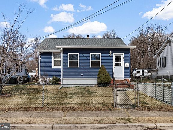 4th image of 918 Renfrew St