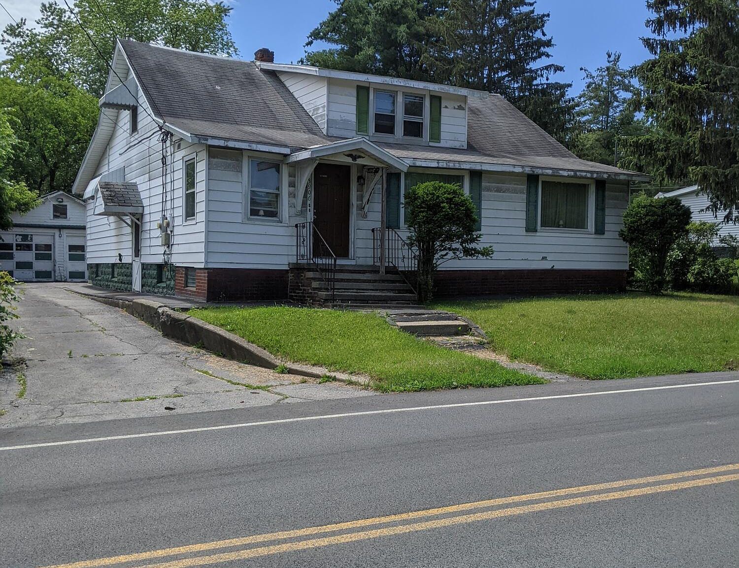 3906 Albany St, Schenectady, NY 12304 Zillow