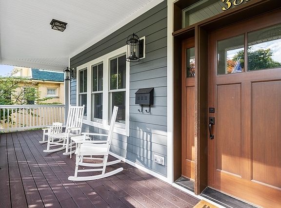 3rd image of 3824 N Keeler Ave