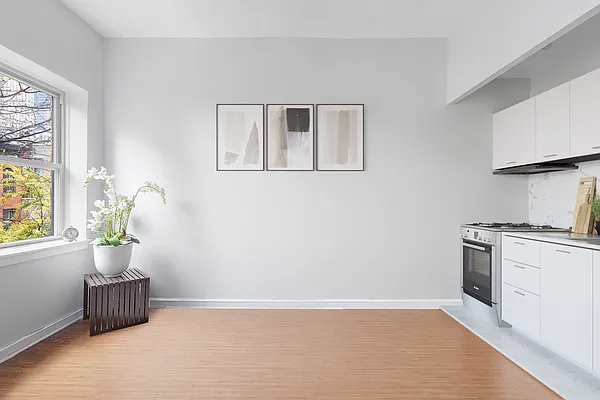 Sold by Compass | media 5