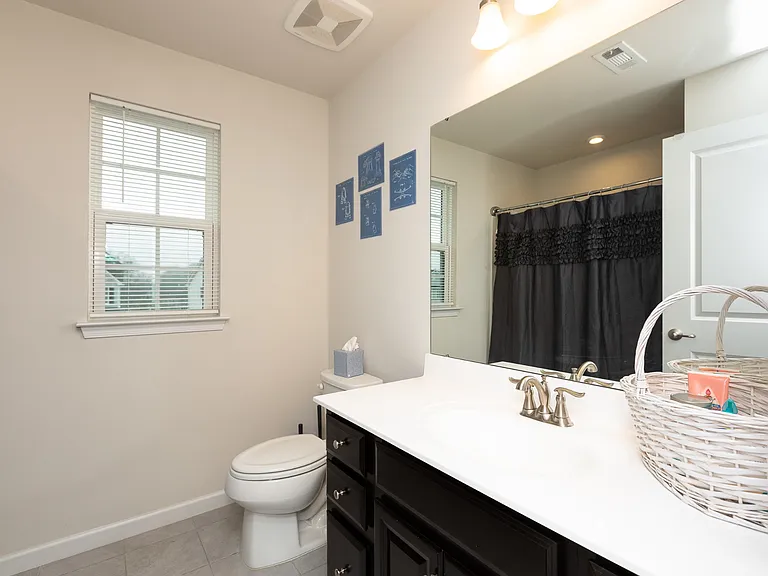 2106 Morton Dr — Photo 9