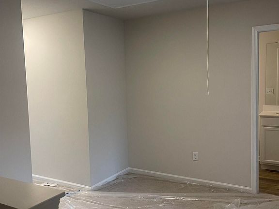 4th image of 110 Derwent Trl Lot 51