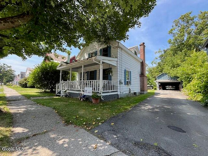 2nd image of 15 Nichol Street