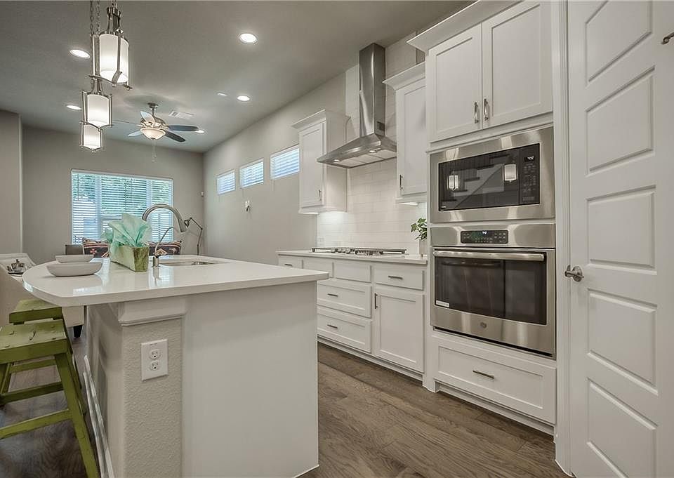 1st image of 7871 Minglewood Ln