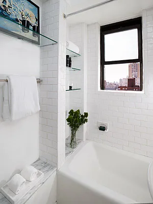 Sold by Sotheby's International Realty | media 18