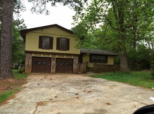 355 Obrian Dr, Stone Mountain, GA 30088