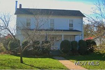 2nd image of 822 W Virginia Ave