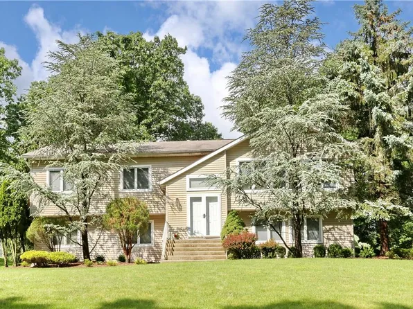 7 Josell Court, Spring Valley, NY 10977