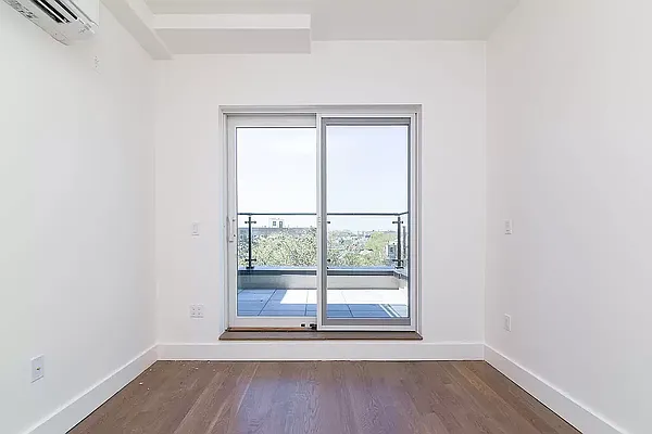 Rented by Twin Group | media 6
