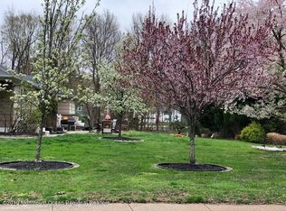 2 Brook Dr, Ocean, NJ 07712