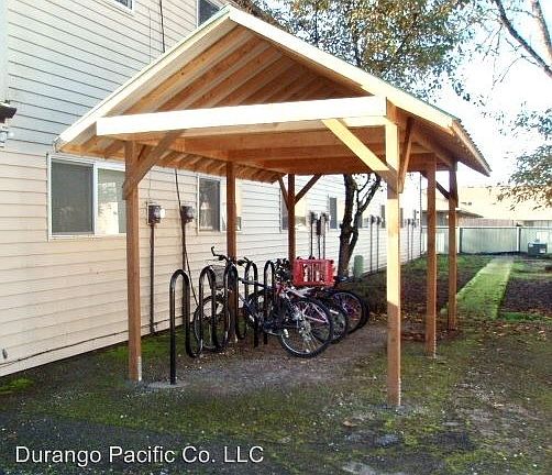 3rd image of 1435 SE Oak St APT 27