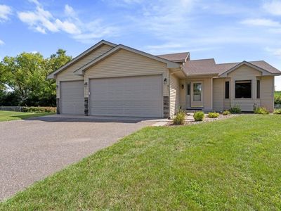 805 Pond View Ct, Braham, MN, 55006