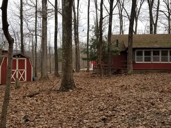 947 Boy Scout Rd, Hedgesville, WV 25427