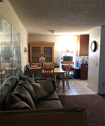 3rd image of 627 E 109th Pl
