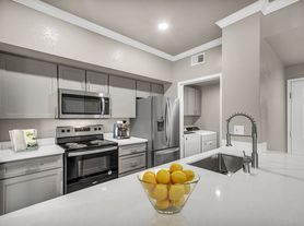 Oak Brook Apartments