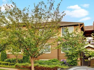 1957 23rd Pl NE APT 202, Issaquah, WA 98029