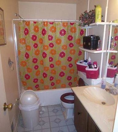 2nd Bathroom