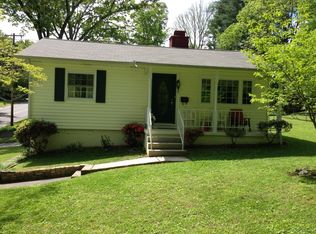 428 Delaware Ave, Oak Ridge, TN 37830