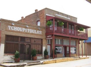 208 E Goliad Ave, Crockett, TX 75835