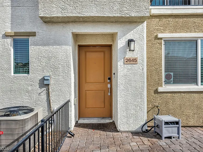 2645 Wimbledon White Ct — Photo 5