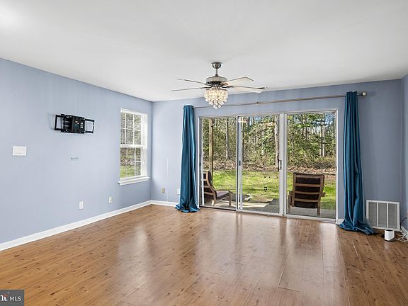 4th image of 703 Quail Rd