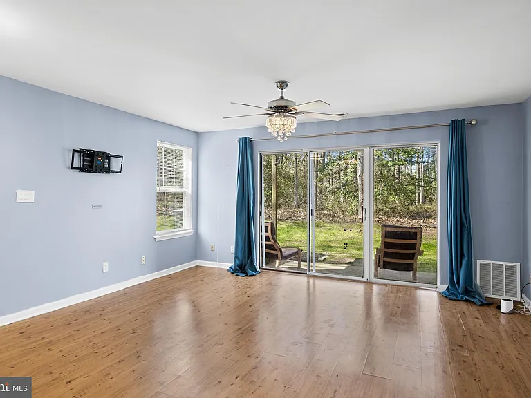 703 Quail Rd — Photo 4