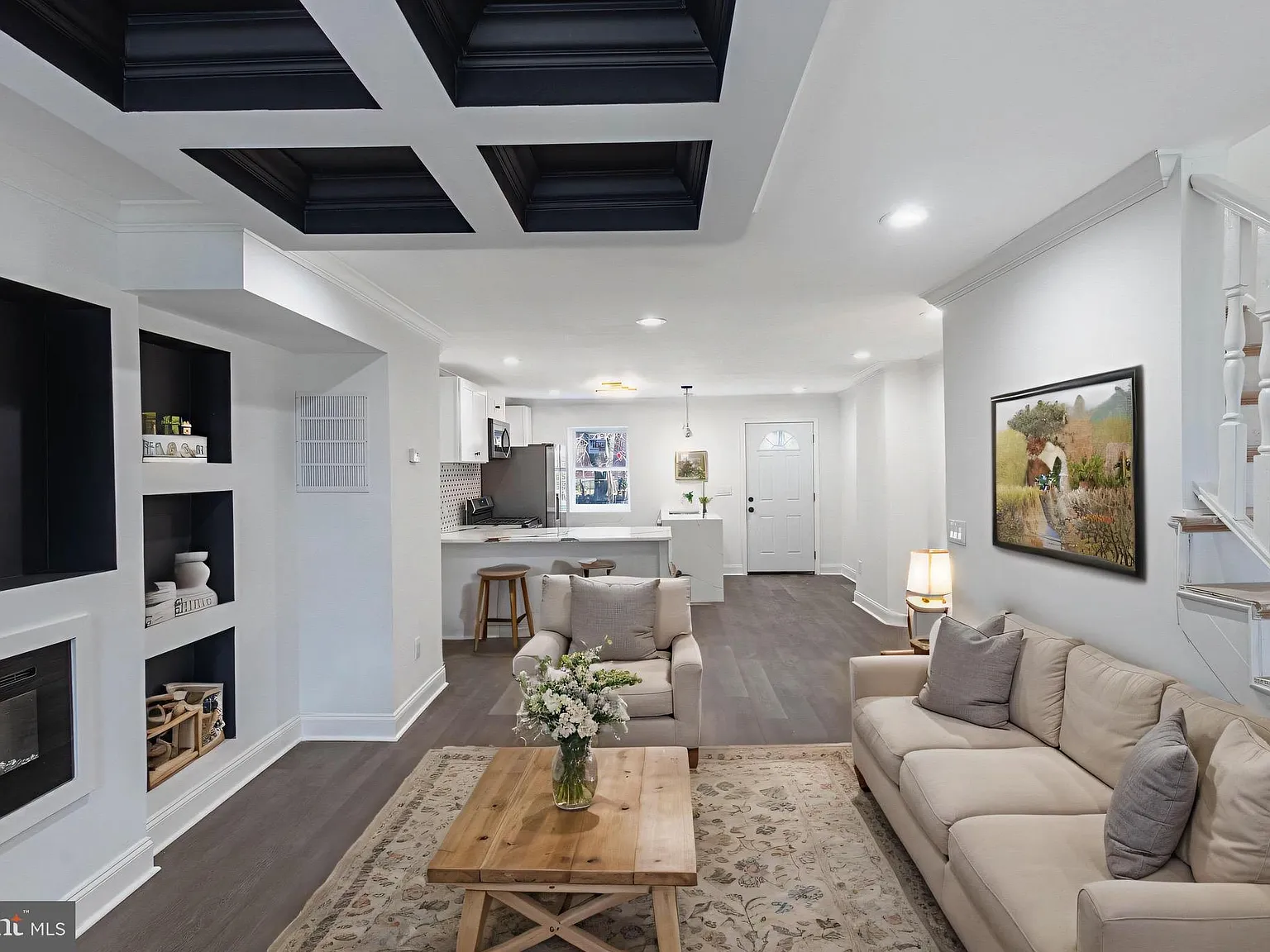 4 bed, 1900 sqft, $2,100 — Photo 3