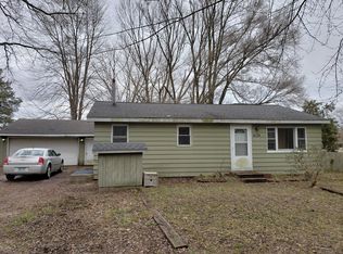 4139 Riverside Rd, Benton Harbor, MI 49022