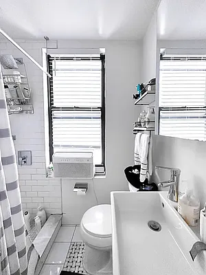 Rented by Voro, LLC | media 7