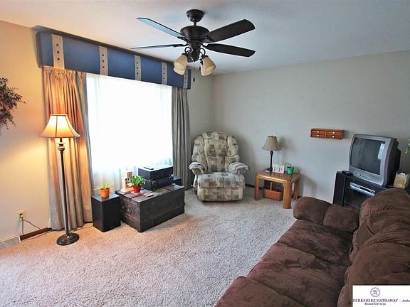 4th image of 404 S William Ave