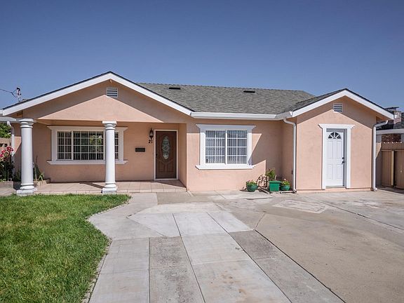 2nd image of 21 Shady Oaks Dr