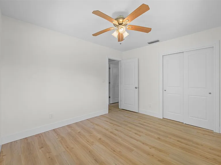 5700 Bayou Grande Blvd NE — Photo 6