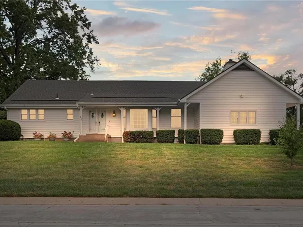 611 Montcrew St, Kansas City, MO 64114