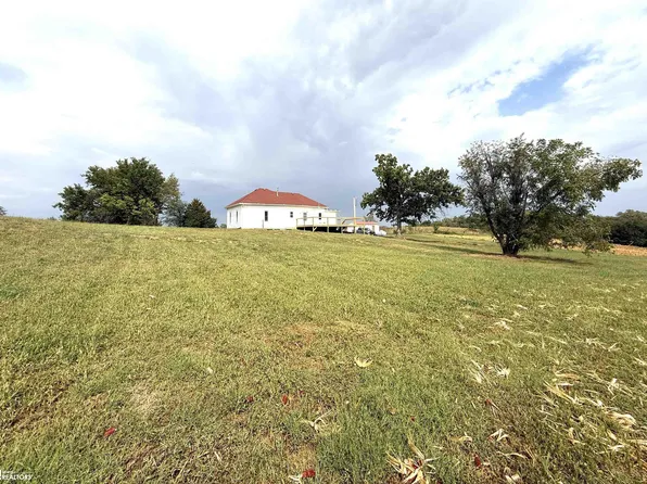 2190 125th St, Fairfield, IA 52556