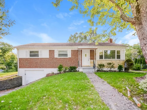 1503 Robinway Dr, Cincinnati, OH 45230