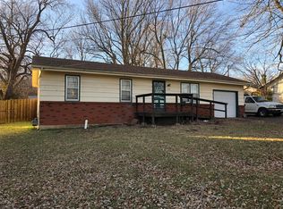 1415 S Fort Ave, Springfield, MO 65807