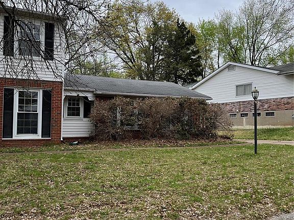 2nd image of 6661 Blossom View Dr
