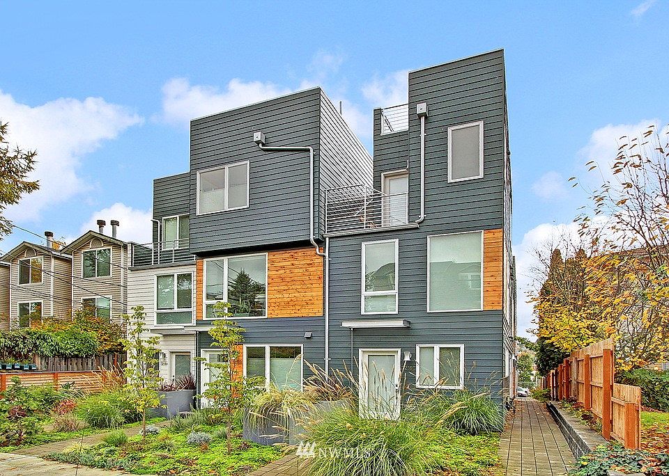 1st image of 3216 21st Avenue W #C