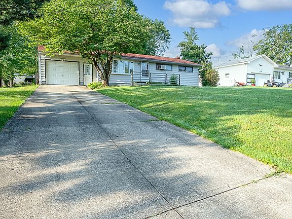 2nd image of 2251 Gary Dr