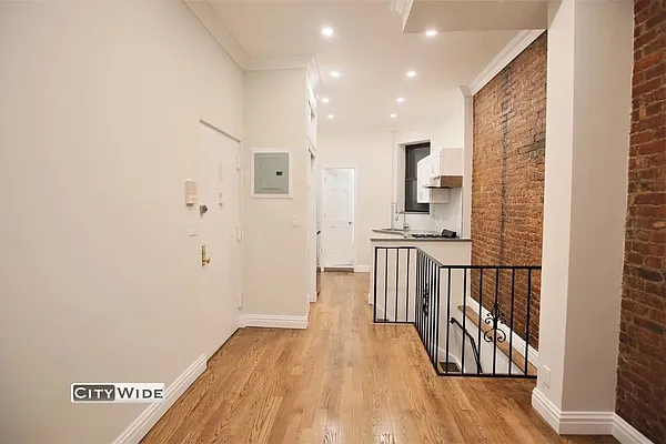 Rented by City Wide Apartments | media 2