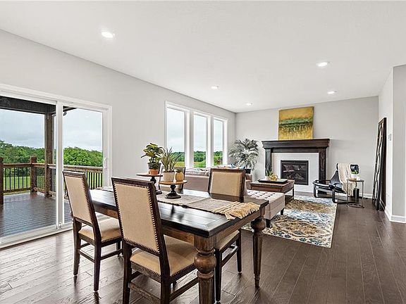 4th image of 1813 NE Griffin Dr