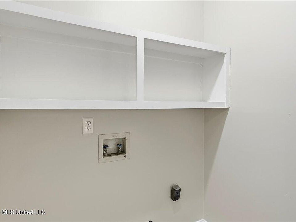 16th image of 3687 Flynn Dr