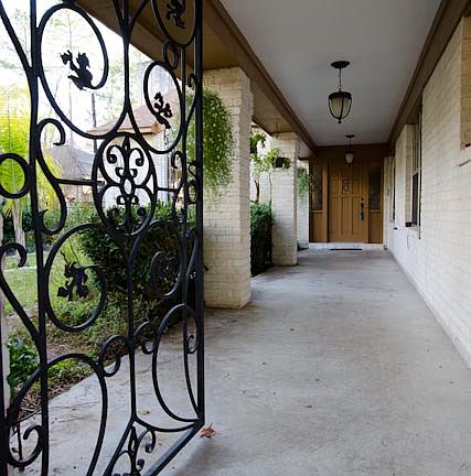 4th image of 11923 Fawnview Dr
