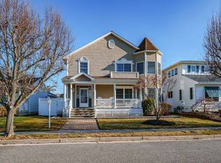39 Spruce Rd, Ocean City, NJ 08226