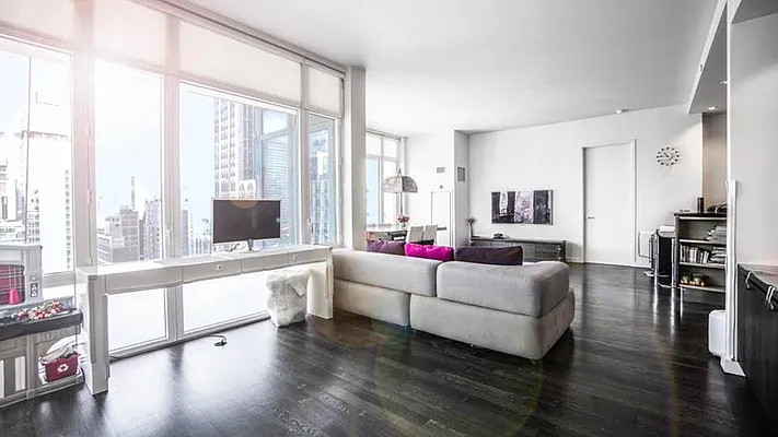 Rented by R New York | media 38