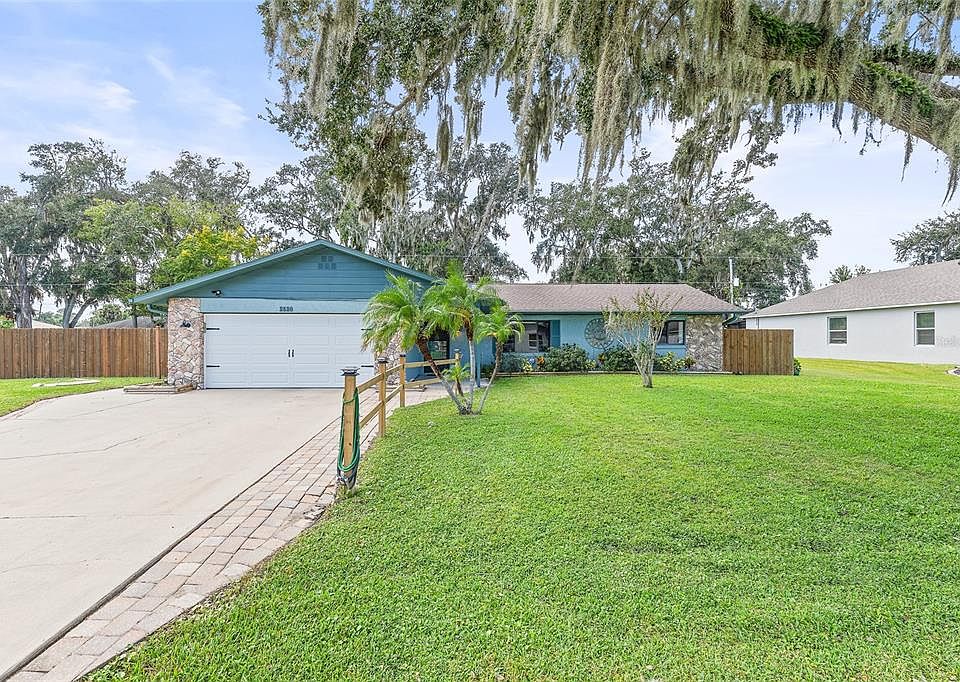 1st image of 2520 Queen Palm Dr